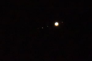 Jupiter mit vier seiner Monde