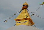 Buddhastatue und große Stupa am Kloster Amarbayasgalant