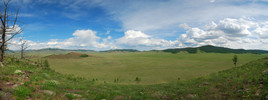 180-Grad-Panorama von einem der Vulkankegel aus fotografiert